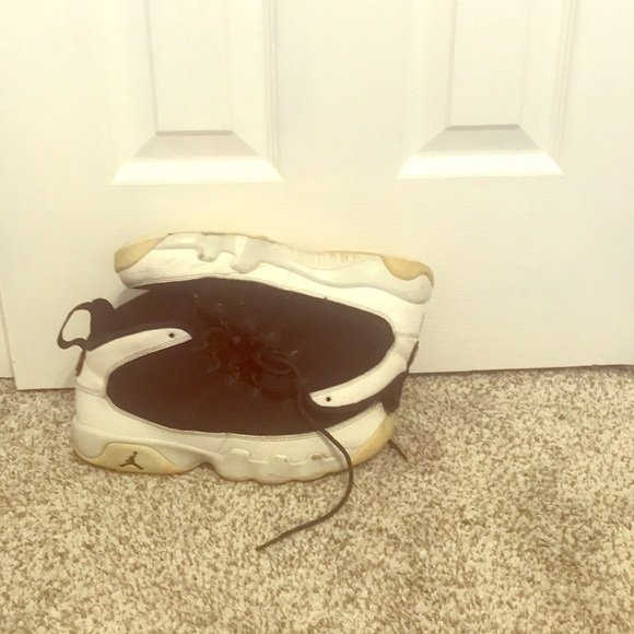 Jordan 9 - Picture 1 of 4